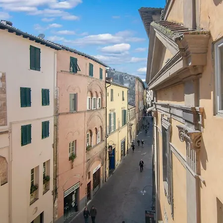Studio La Boheme Apartment Lucca